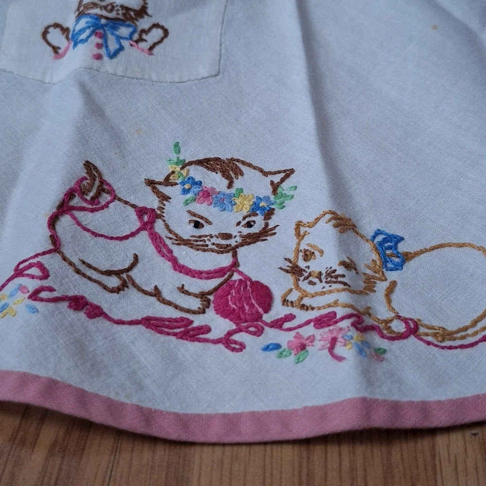Vintage kitten baby bib EUC